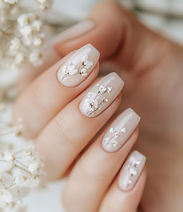 service-h4-3 manicure
